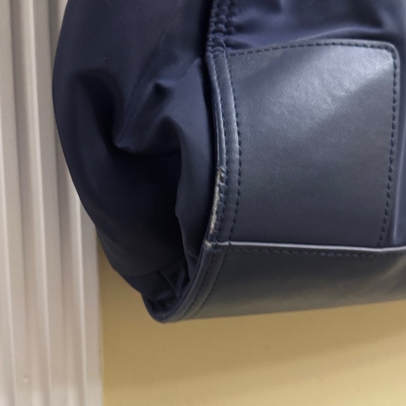 Tory Burch Navy Blue Tote Bag - Picture 7 of 16